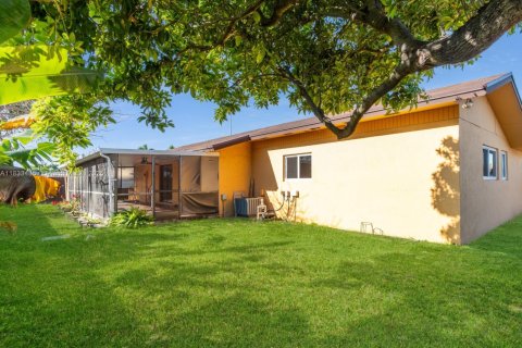 Casa en venta en Miami, Florida, 4 dormitorios, 147.44 m2 № 1814012 - foto 20