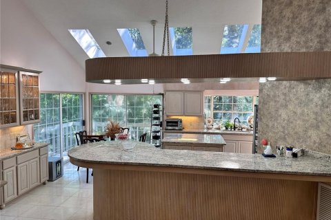 Casa en venta en Ocala, Florida, 4 dormitorios, 491.17 m2 № 1761441 - foto 8