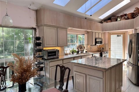 Casa en venta en Ocala, Florida, 4 dormitorios, 491.17 m2 № 1761441 - foto 10
