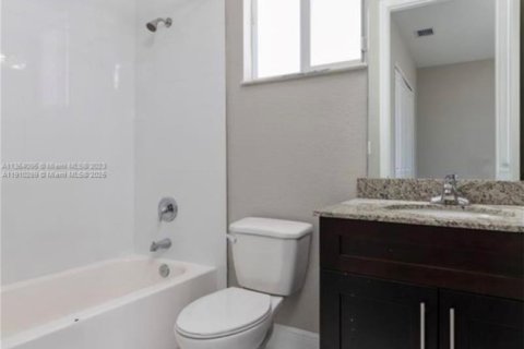 Villa ou maison à vendre à Palmetto Bay, Floride: 4 chambres, 209.4 m2 № 1969658 - photo 23