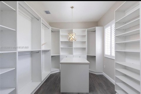 Villa ou maison à vendre à Palmetto Bay, Floride: 4 chambres, 209.4 m2 № 1969658 - photo 13