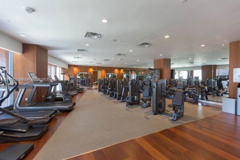 Condo in Miami, Florida, 2 bedrooms  № 2072853 - photo 10