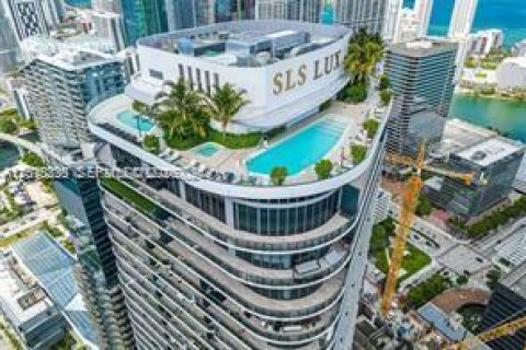 Condo in Miami, Florida, 2 bedrooms  № 2072853 - photo 28