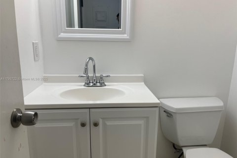 Condominio en venta en Miami, Florida, 1 dormitorio, 60.48 m2 № 1959083 - foto 8