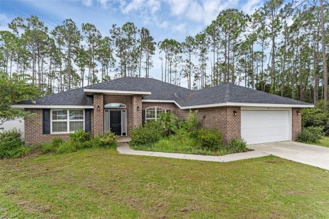 House in Palm Coast, Florida 4 bedrooms, 210.42 sq.m. № 1807965 - photo 2