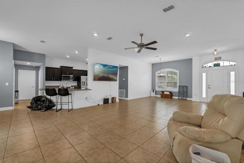 House in Palm Coast, Florida 4 bedrooms, 210.42 sq.m. № 1807965 - photo 6