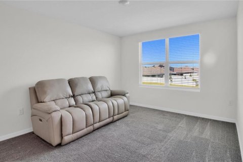 Villa ou maison à louer à Wimauma, Floride: 5 chambres, 248.42 m2 № 2416320 - photo 14