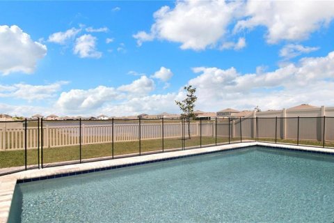 Villa ou maison à louer à Wimauma, Floride: 5 chambres, 248.42 m2 № 2416320 - photo 7