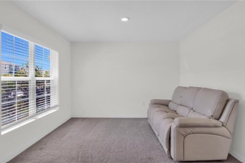 Villa ou maison à louer à Wimauma, Floride: 5 chambres, 248.42 m2 № 2416320 - photo 15