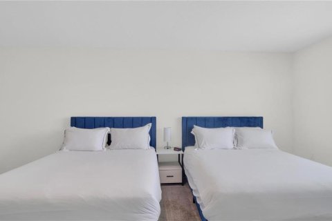 Villa ou maison à louer à Wimauma, Floride: 5 chambres, 248.42 m2 № 2416320 - photo 10