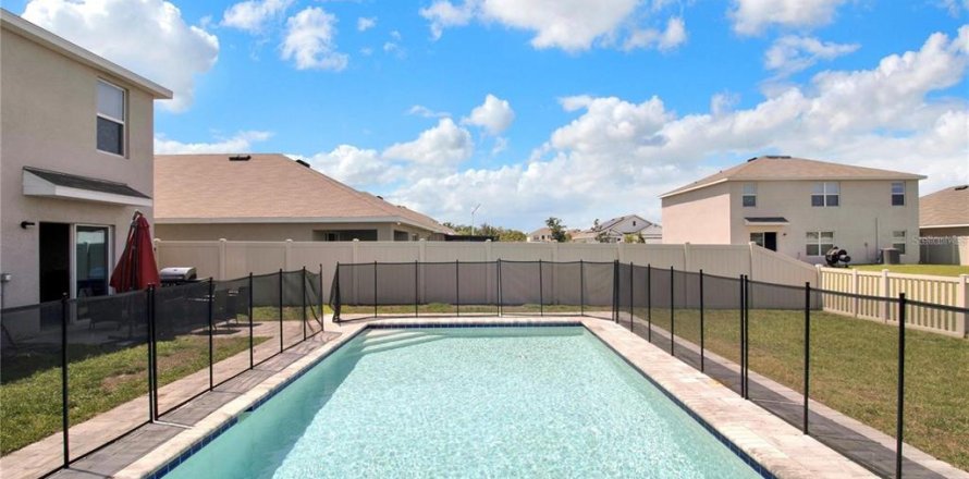 Villa ou maison à Wimauma, Floride 5 chambres, 248.42 m2 № 2416320