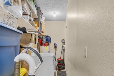 Duplex in Lakeland, Florida 3 bedrooms, 165.64 sq.m. № 1912955 - photo 27
