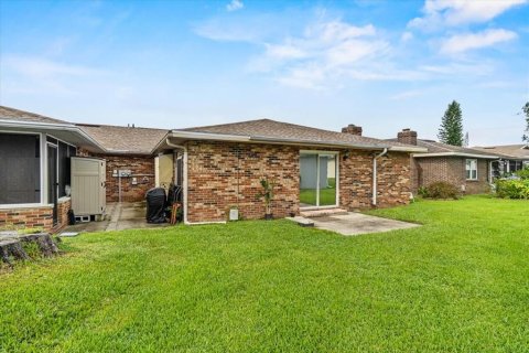 Duplex in Lakeland, Florida 3 bedrooms, 165.64 sq.m. № 1912955 - photo 29