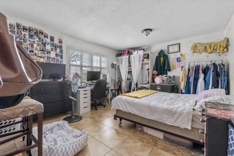 Duplex in Lakeland, Florida 3 bedrooms, 165.64 sq.m. № 1912955 - photo 20