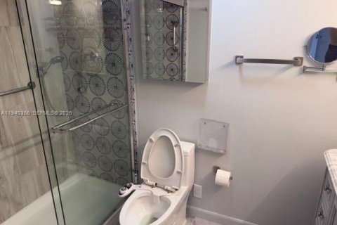 Copropriété à vendre à Sunny Isles Beach, Floride: 2 chambres, 170.01 m2 № 1998178 - photo 24