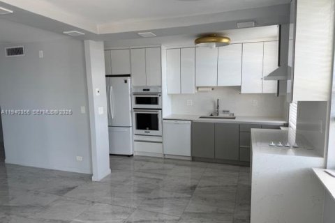 Copropriété à vendre à Sunny Isles Beach, Floride: 2 chambres, 170.01 m2 № 1998178 - photo 29