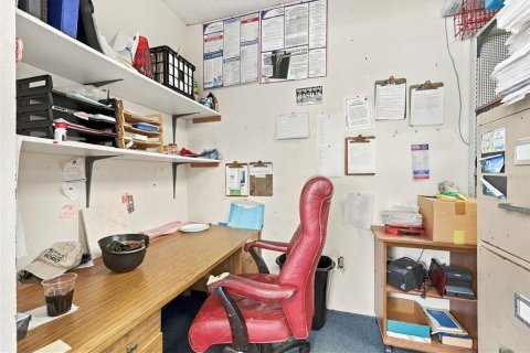 Commercial property in Sarasota, Florida 208.1 sq.m. № 2423596 - photo 19