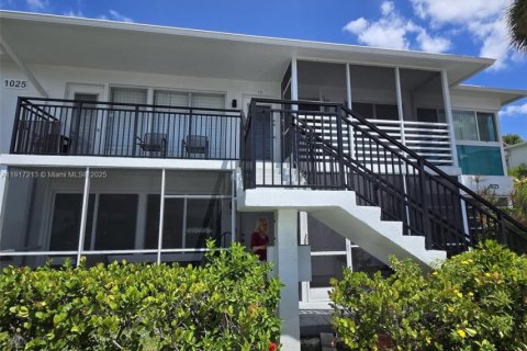 Condo in Fort Lauderdale, Florida, 1 bedroom  № 1972233 - photo 1