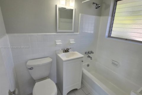 Condo in Fort Lauderdale, Florida, 1 bedroom  № 1972233 - photo 14