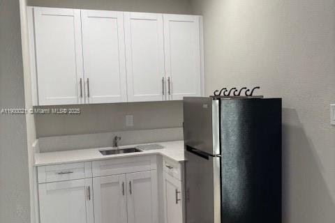 Commercial property in Miami, Florida 139.07 sq.m. № 1952629 - photo 4