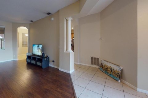 House in Ocoee, Florida 5 bedrooms, 249.16 sq.m. № 2211349 - photo 7