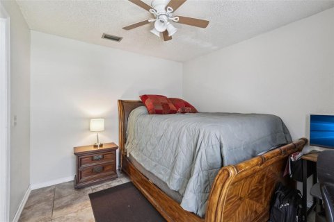 Villa ou maison à vendre à Tampa, Floride: 5 chambres, 238.94 m2 № 1824497 - photo 28