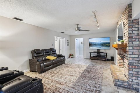 Villa ou maison à vendre à Tampa, Floride: 5 chambres, 238.94 m2 № 1824497 - photo 9