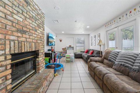 Villa ou maison à vendre à Tampa, Floride: 5 chambres, 238.94 m2 № 1824497 - photo 11