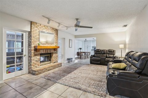 Villa ou maison à vendre à Tampa, Floride: 5 chambres, 238.94 m2 № 1824497 - photo 10