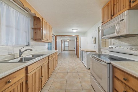 Villa ou maison à vendre à Bradenton, Floride: 3 chambres, 171.13 m2 № 2285364 - photo 10
