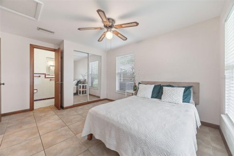 Villa ou maison à vendre à Bradenton, Floride: 3 chambres, 171.13 m2 № 2285364 - photo 7
