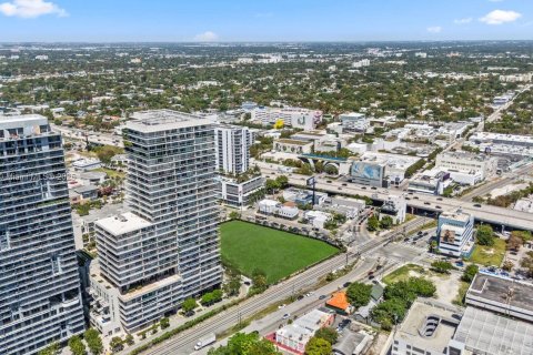 Condo in Miami, Florida, 2 bedrooms № 1974578 - photo 29