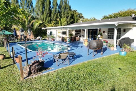 Villa ou maison à vendre à Southwest Ranches, Floride: 4 chambres, 211.82 m2 № 1961983 - photo 7