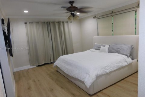 Villa ou maison à vendre à Southwest Ranches, Floride: 4 chambres, 211.82 m2 № 1961983 - photo 14