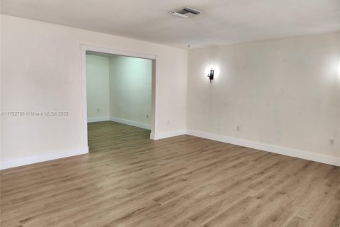 Villa ou maison à vendre à Southwest Ranches, Floride: 4 chambres, 211.82 m2 № 1961983 - photo 8