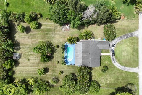 Villa ou maison à vendre à Southwest Ranches, Floride: 4 chambres, 211.82 m2 № 1961983 - photo 4