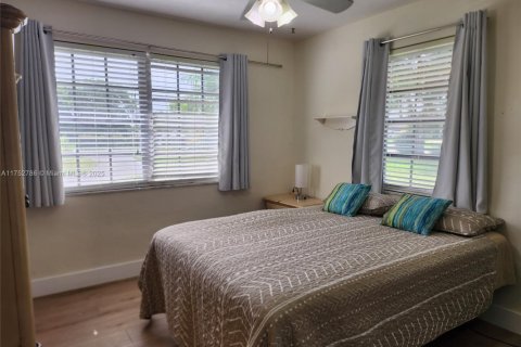 Villa ou maison à vendre à Southwest Ranches, Floride: 4 chambres, 211.82 m2 № 1961983 - photo 15