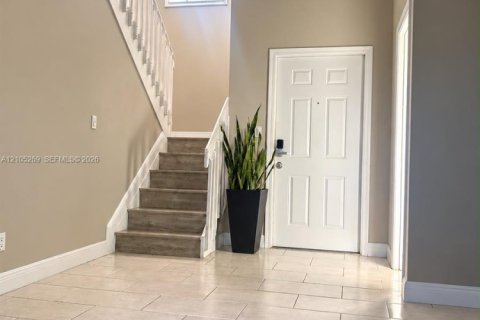 Touwnhouse à vendre à Miami, Floride: 3 chambres, 141.95 m2 № 2414472 - photo 10