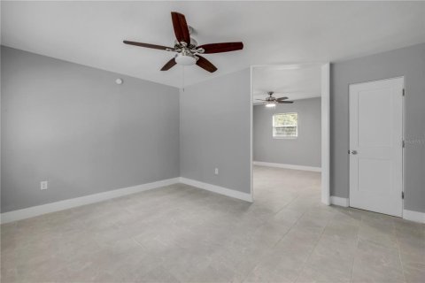 Villa ou maison à vendre à New Smyrna Beach, Floride: 3 chambres, 156.63 m2 № 2361285 - photo 28