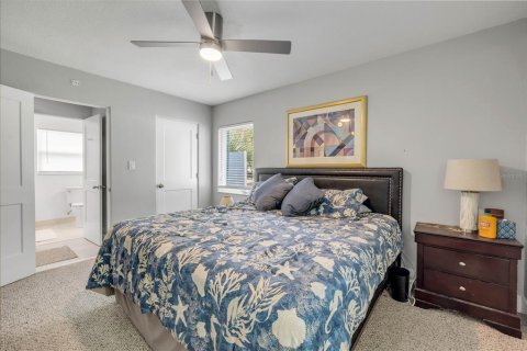 Villa ou maison à vendre à New Smyrna Beach, Floride: 3 chambres, 156.63 m2 № 2361285 - photo 6