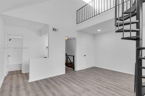 Снять в аренду кондоминиум в Майами, Флорида 2 спальни, 112.78м2, № 2006055 - фото 5