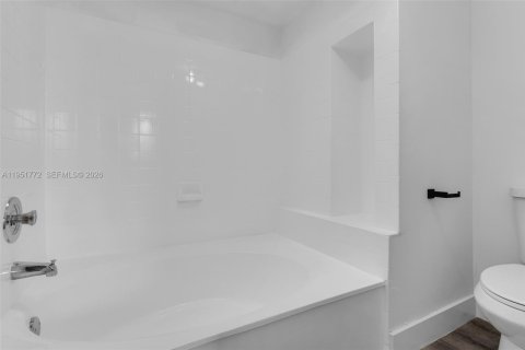 Снять в аренду кондоминиум в Майами, Флорида 2 спальни, 112.78м2, № 2006055 - фото 9