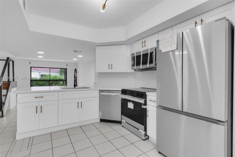 Снять в аренду кондоминиум в Майами, Флорида 2 спальни, 112.78м2, № 2006055 - фото 10