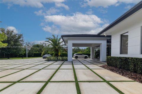 House in Homestead, Florida 5 bedrooms, 355.54 sq.m. № 1827598 - photo 6