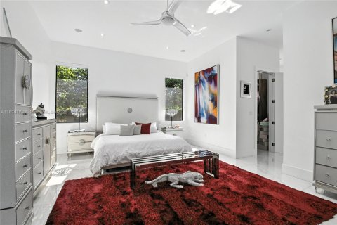 House in Homestead, Florida 5 bedrooms, 355.54 sq.m. № 1827598 - photo 29