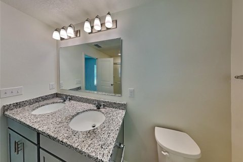 House in Davenport, Florida 4 bedrooms, 152.08 sq.m. № 2197273 - photo 9