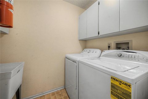 Villa ou maison à vendre à Palm Harbor, Floride: 3 chambres, 118.91 m2 № 2229756 - photo 24