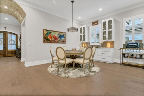 House in Winter Park, Florida 5 bedrooms, 294.87 sq.m. № 1843129 - photo 7