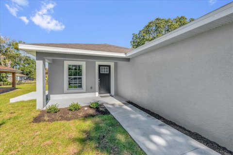 House in Sanford, Florida 3 bedrooms, 112.32 sq.m. № 2094991 - photo 2