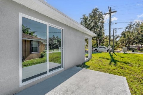 House in Sanford, Florida 3 bedrooms, 112.32 sq.m. № 2094991 - photo 22